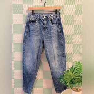 American Eagle Mom Jean size 4 regular